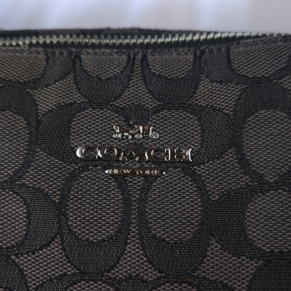 Coach Black and Gray Luxury Shoulder Bag - Picture 2 of 5